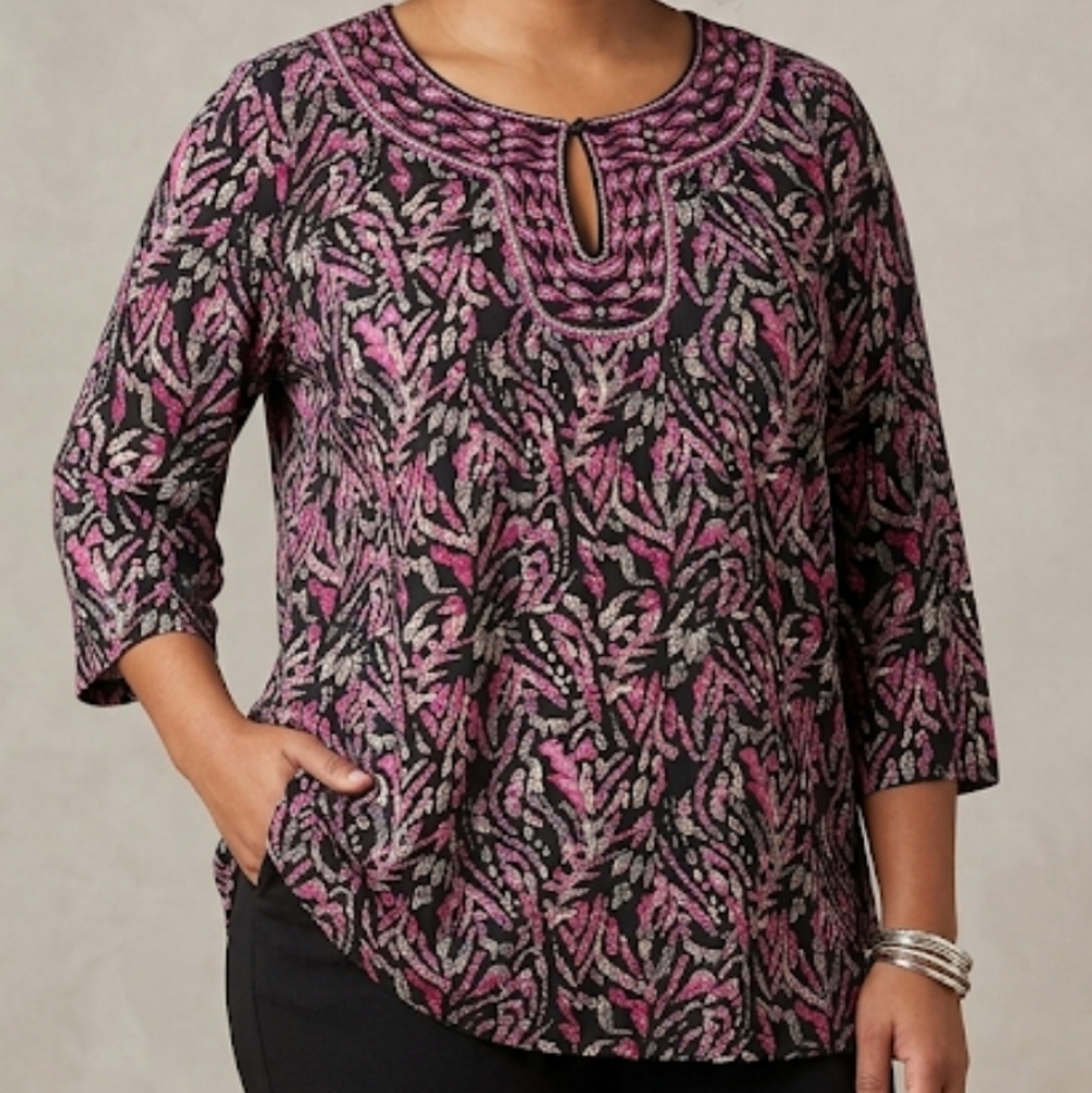 Boho-Chic sz 1X Black & Pink Printed Long Sleeve Tunic Embroidered Neckline